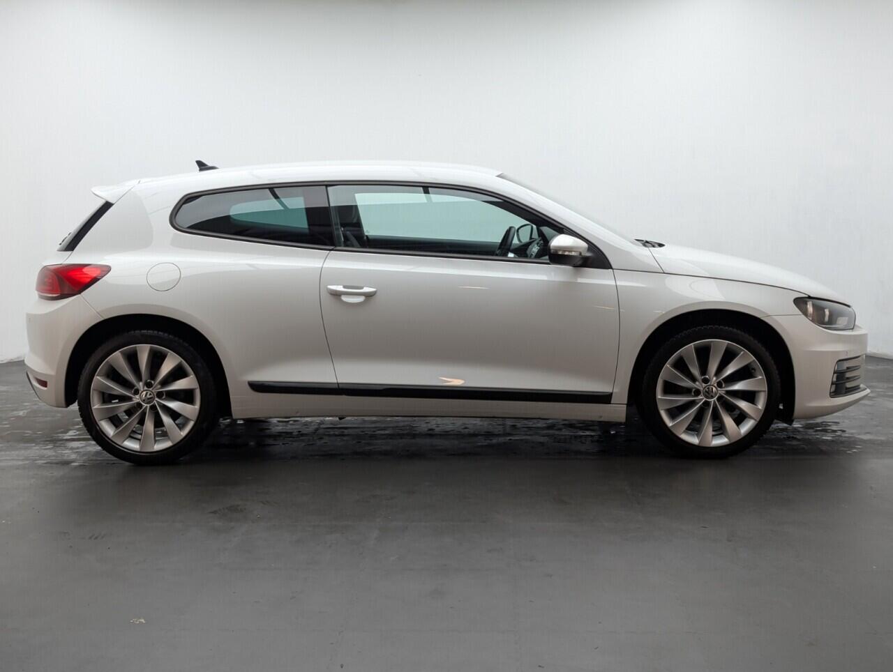 Used Volkswagen Scirocco 2017 for sale - 77109459: Photo 21