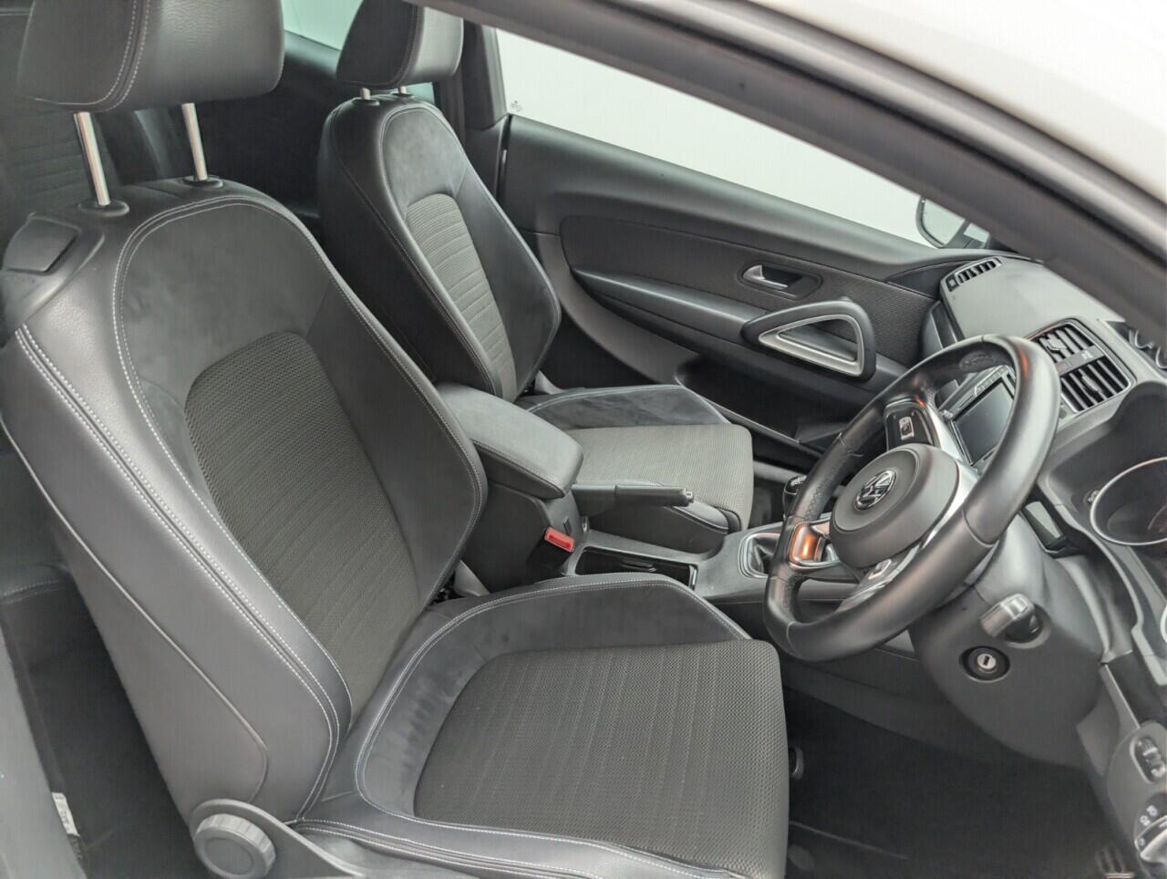 Used Volkswagen Scirocco 2017 for sale - 77109459: Photo 24