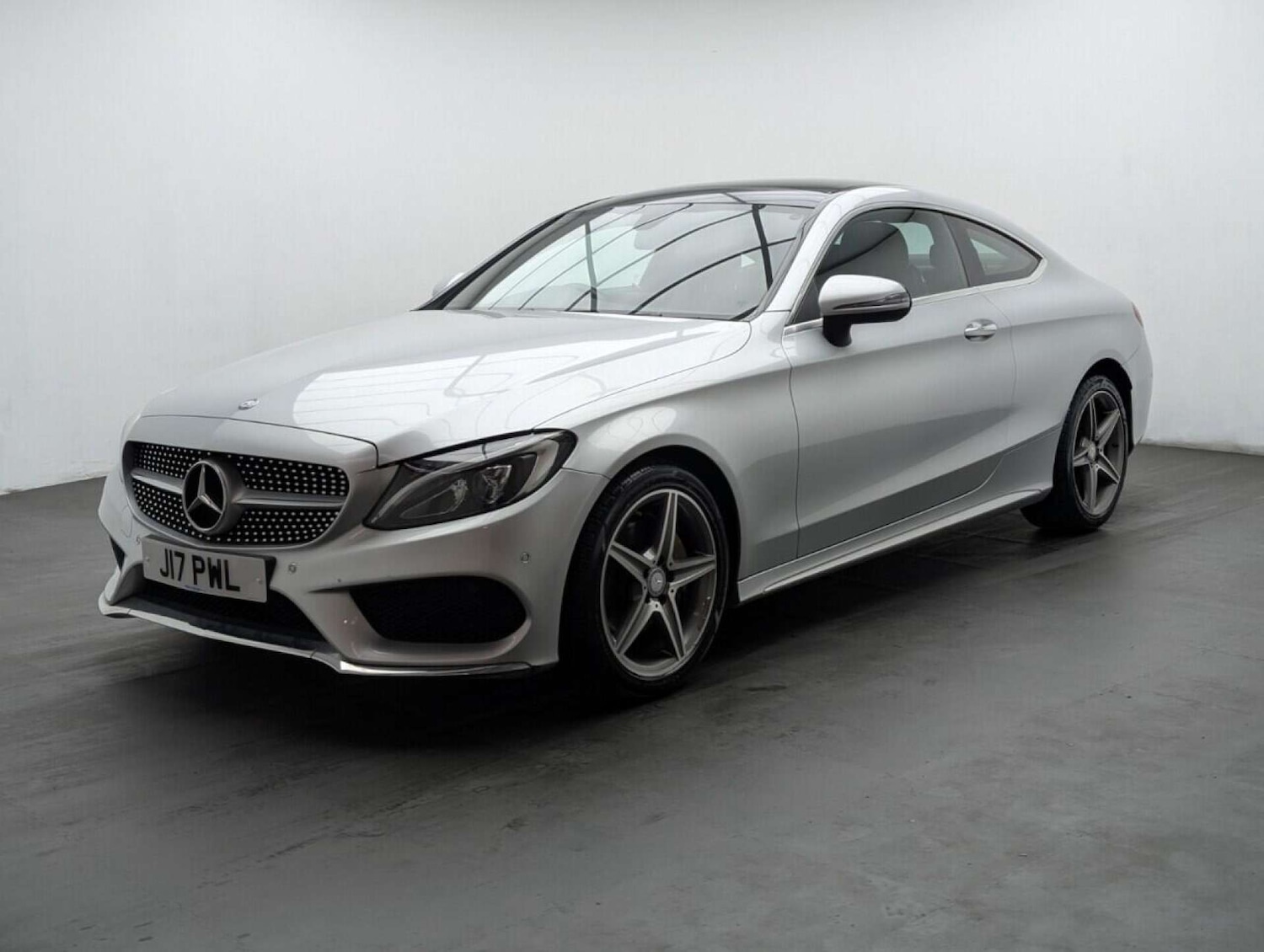 Used Mercedes-Benz C Class 2016 for sale - 77713409: Photo 4