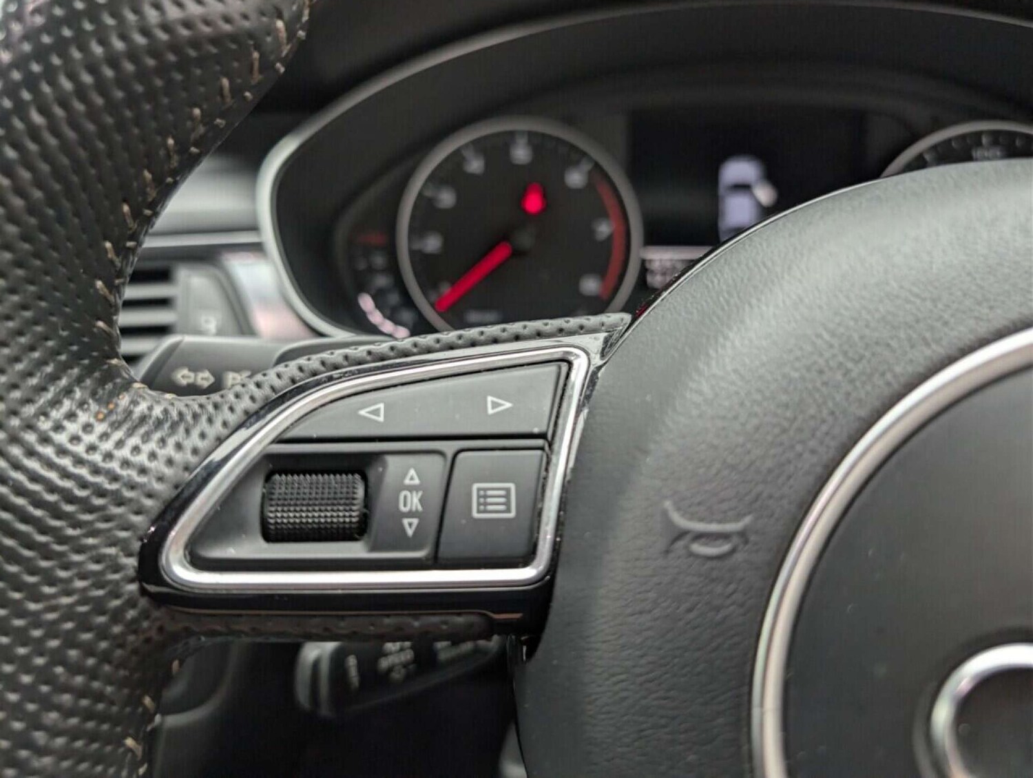 Used Audi A6 Saloon 2018 for sale - 77713449: Photo 19