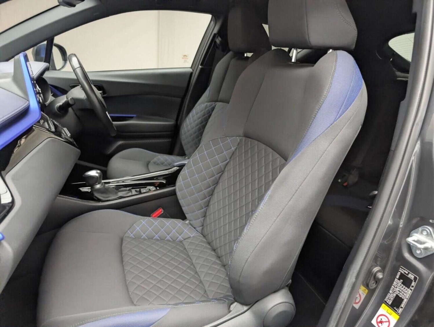 Used Toyota C-HR 2020 for sale - 77713669: Photo 28