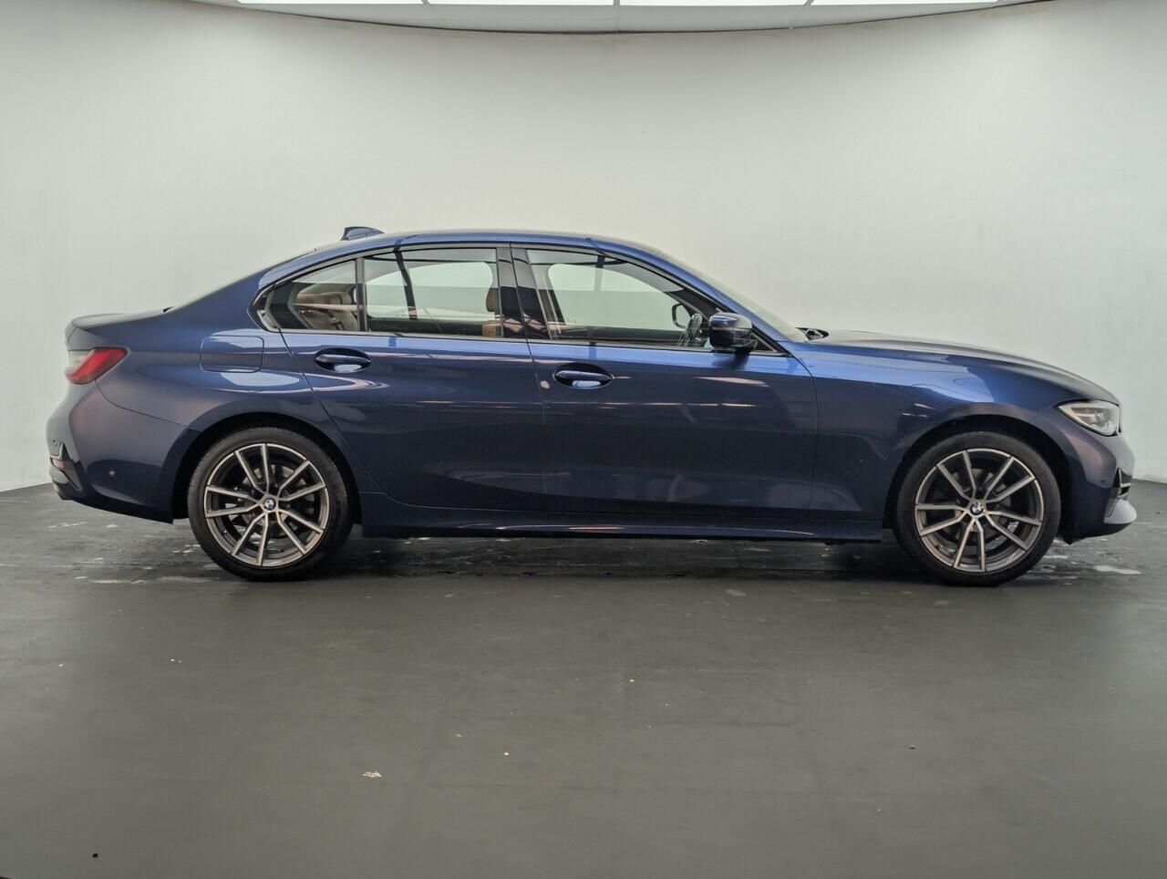 Used BMW 3 Series 2020 for sale - 76425296: Photo 9