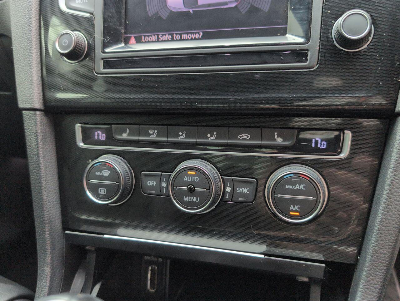 Used Volkswagen Golf 2015 for sale - 77131636: Photo 28