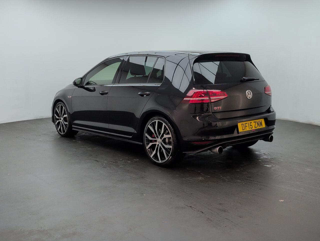 Used Volkswagen Golf 2015 for sale - 77131636: Photo 6