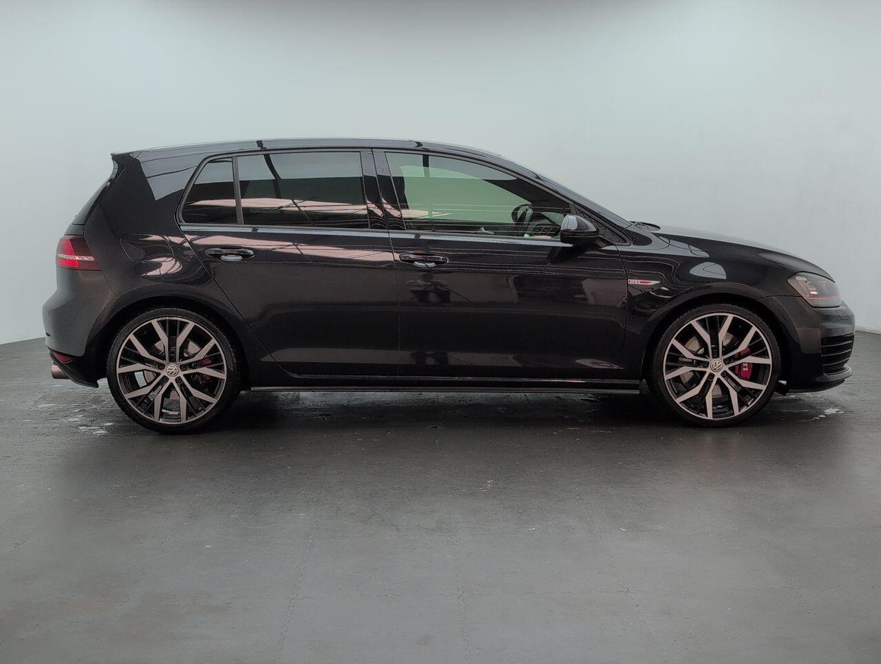 Used Volkswagen Golf 2015 for sale - 77131636: Photo 9