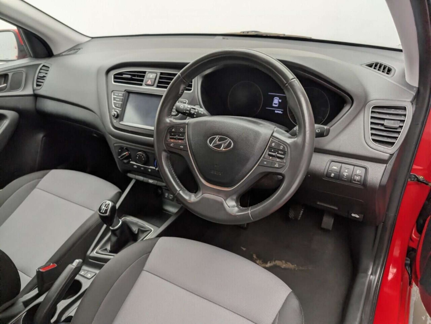 Used Hyundai i20 2019 for sale - 77762369: Photo 11