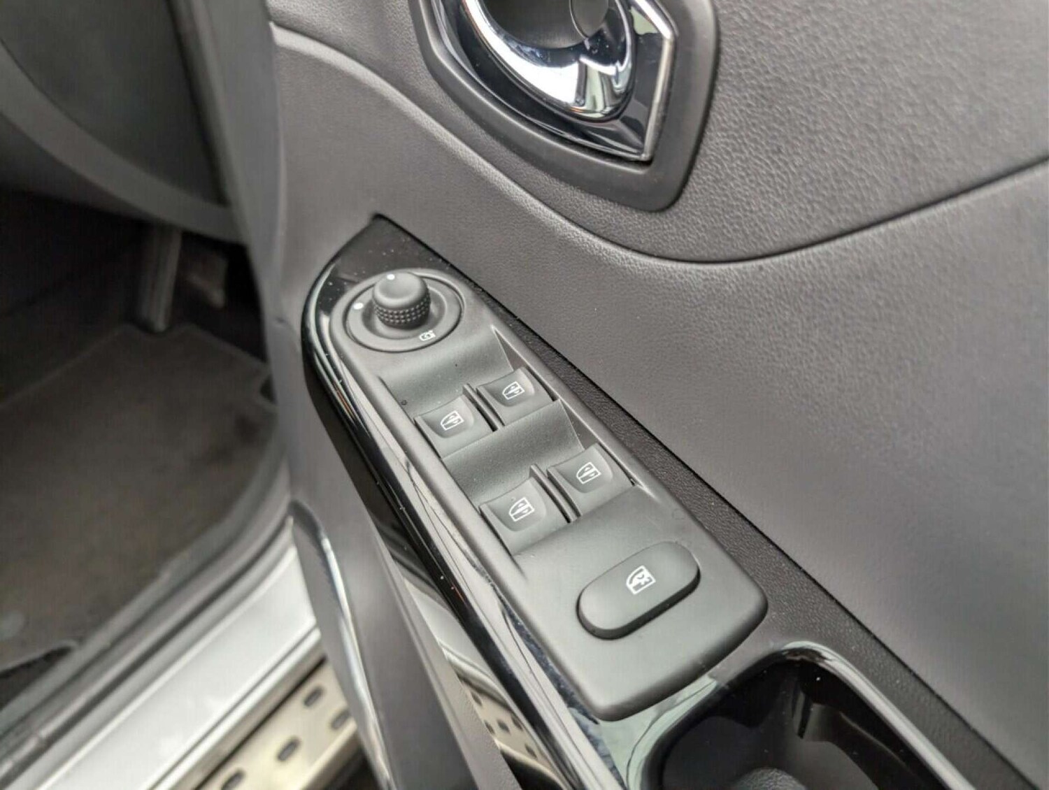 Used Renault Captur 2017 for sale - 77714519: Photo 18