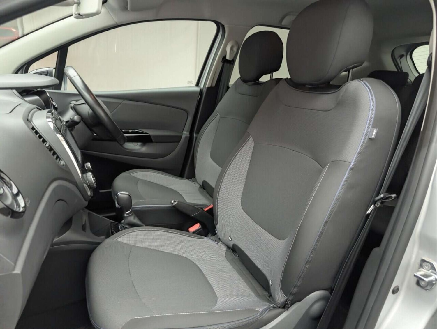 Used Renault Captur 2017 for sale - 77714519: Photo 24