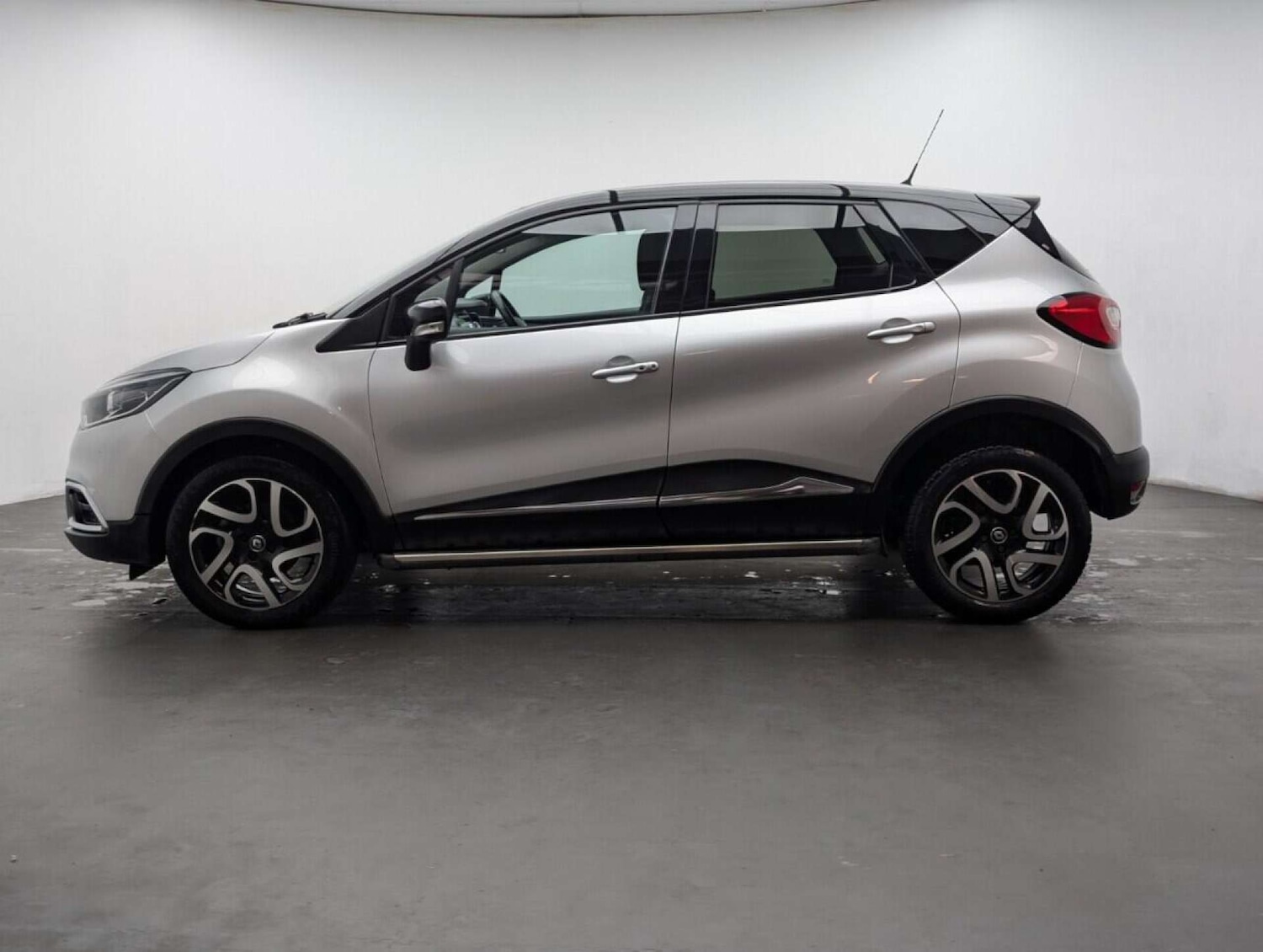 Used Renault Captur 2017 for sale - 77714519: Photo 5