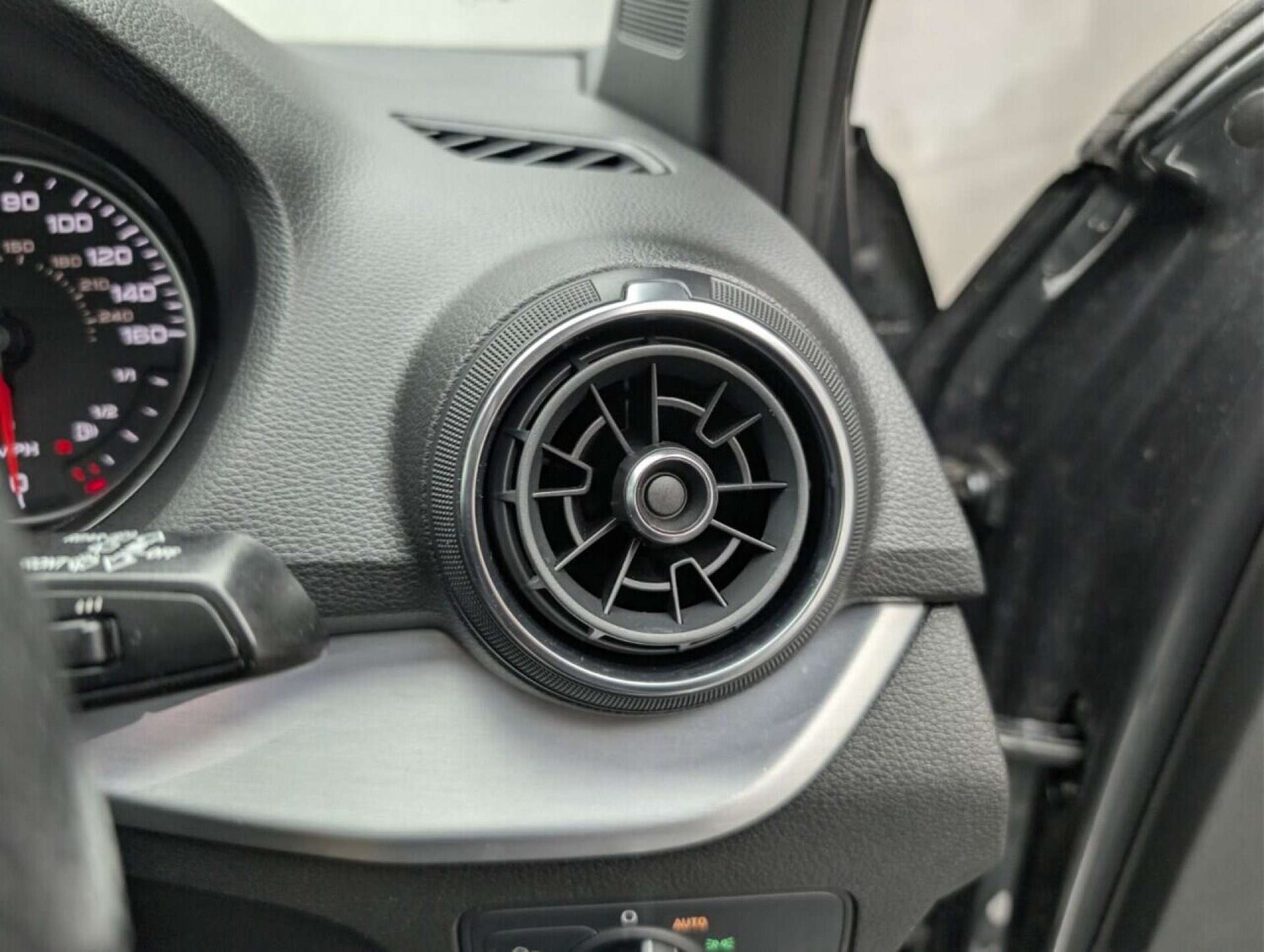 Used Audi Q2 2019 for sale - 77713592: Photo 18