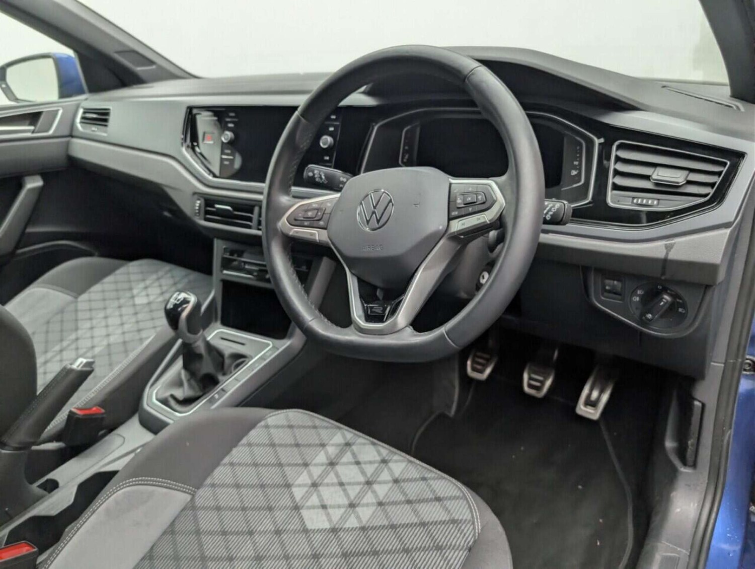 Used Volkswagen Polo 2022 for sale - 77714547: Photo 11