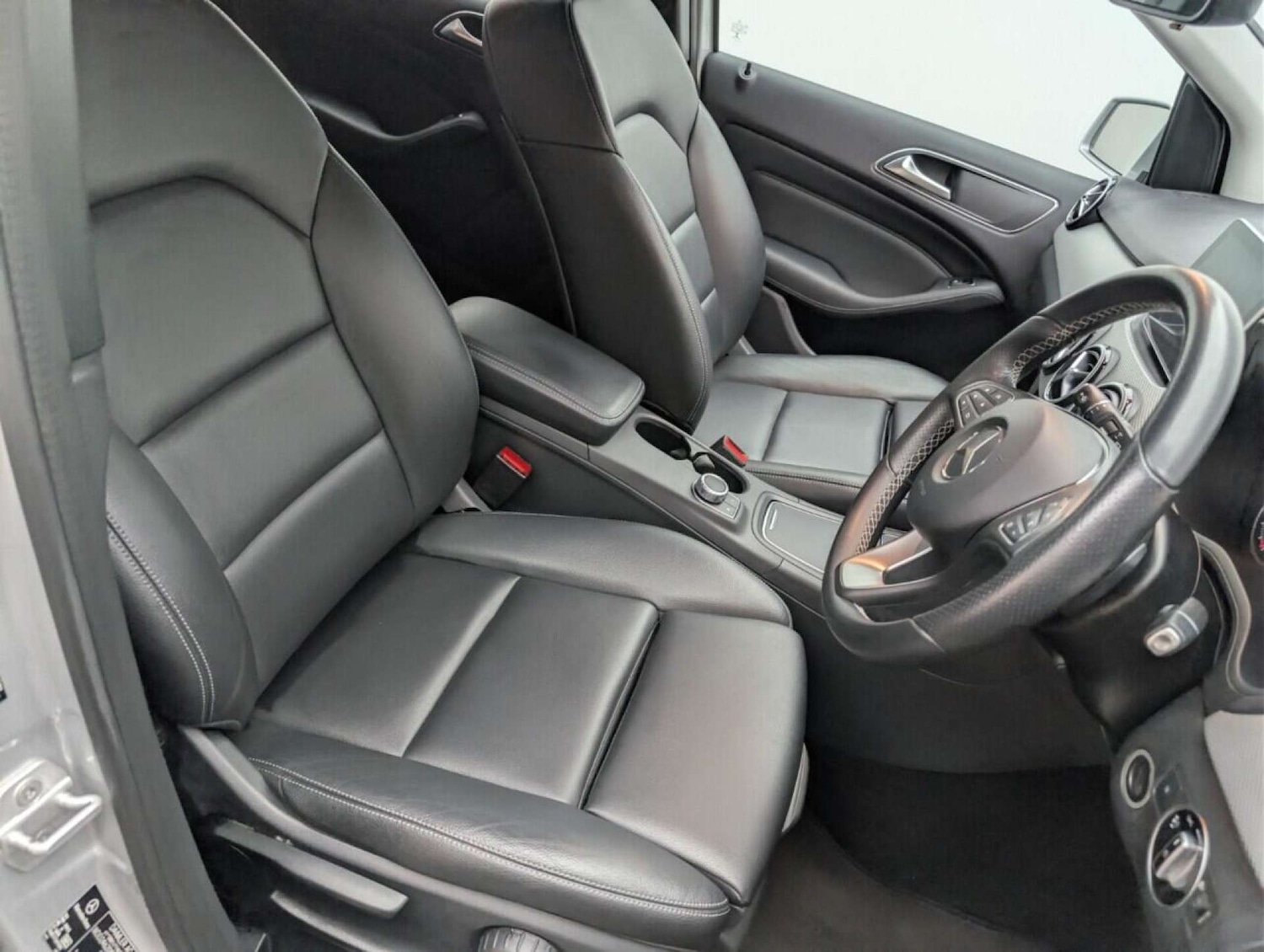 Used Mercedes-Benz B Class 2016 for sale - 77713205: Photo 12