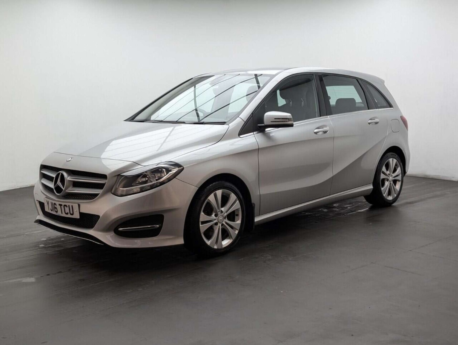 Used Mercedes-Benz B Class 2016 for sale - 77713205: Photo 4