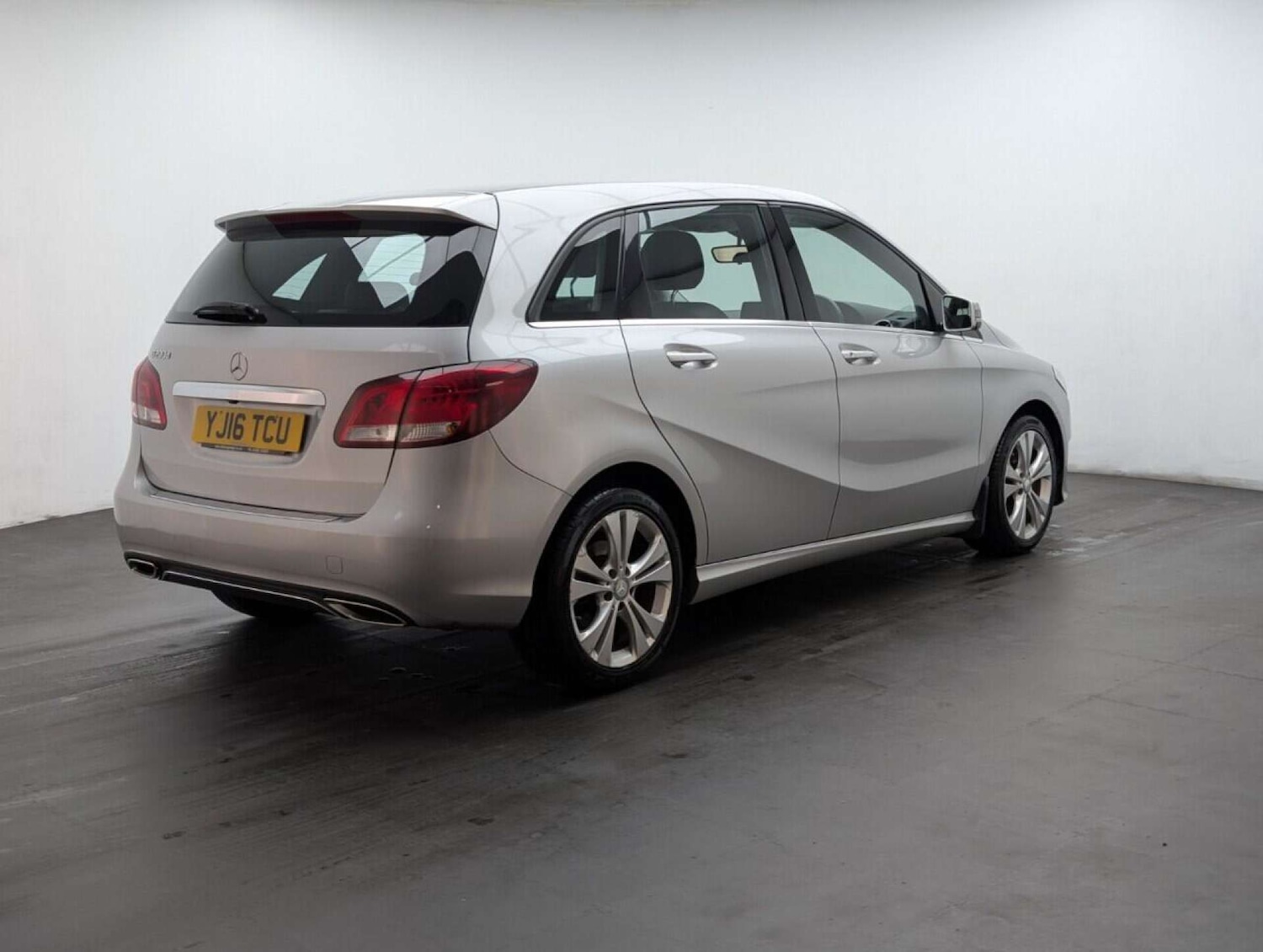 Used Mercedes-Benz B Class 2016 for sale - 77713205: Photo 8