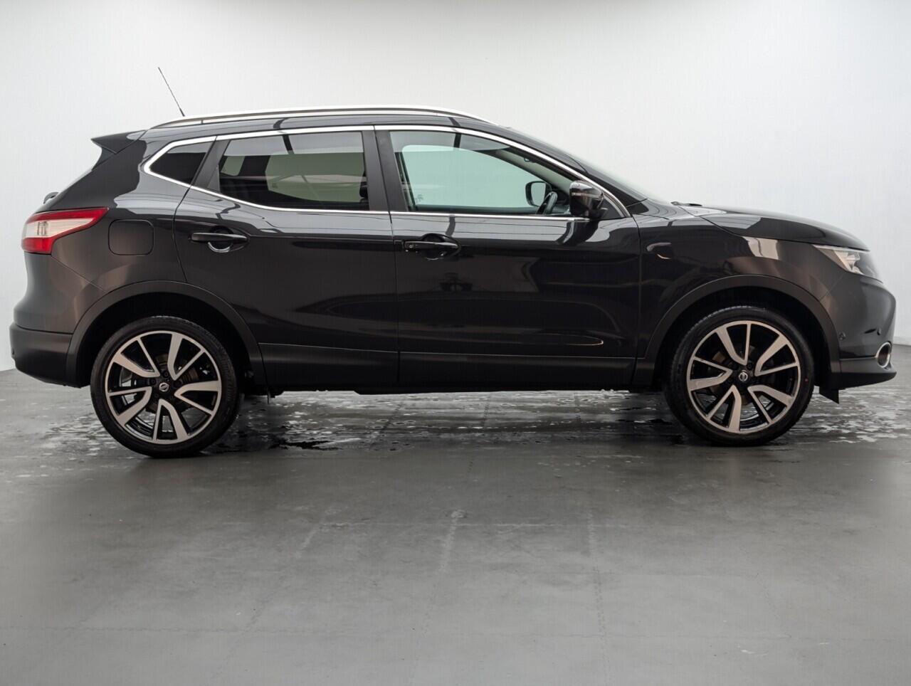 Used Nissan Qashqai 2016 for sale - 76865669: Photo 9