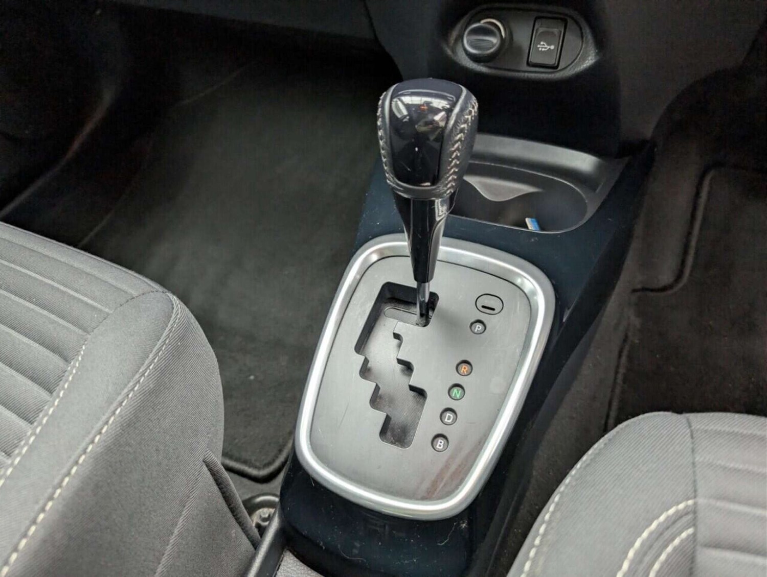 Used Toyota Yaris 2016 for sale - 77714016: Photo 17