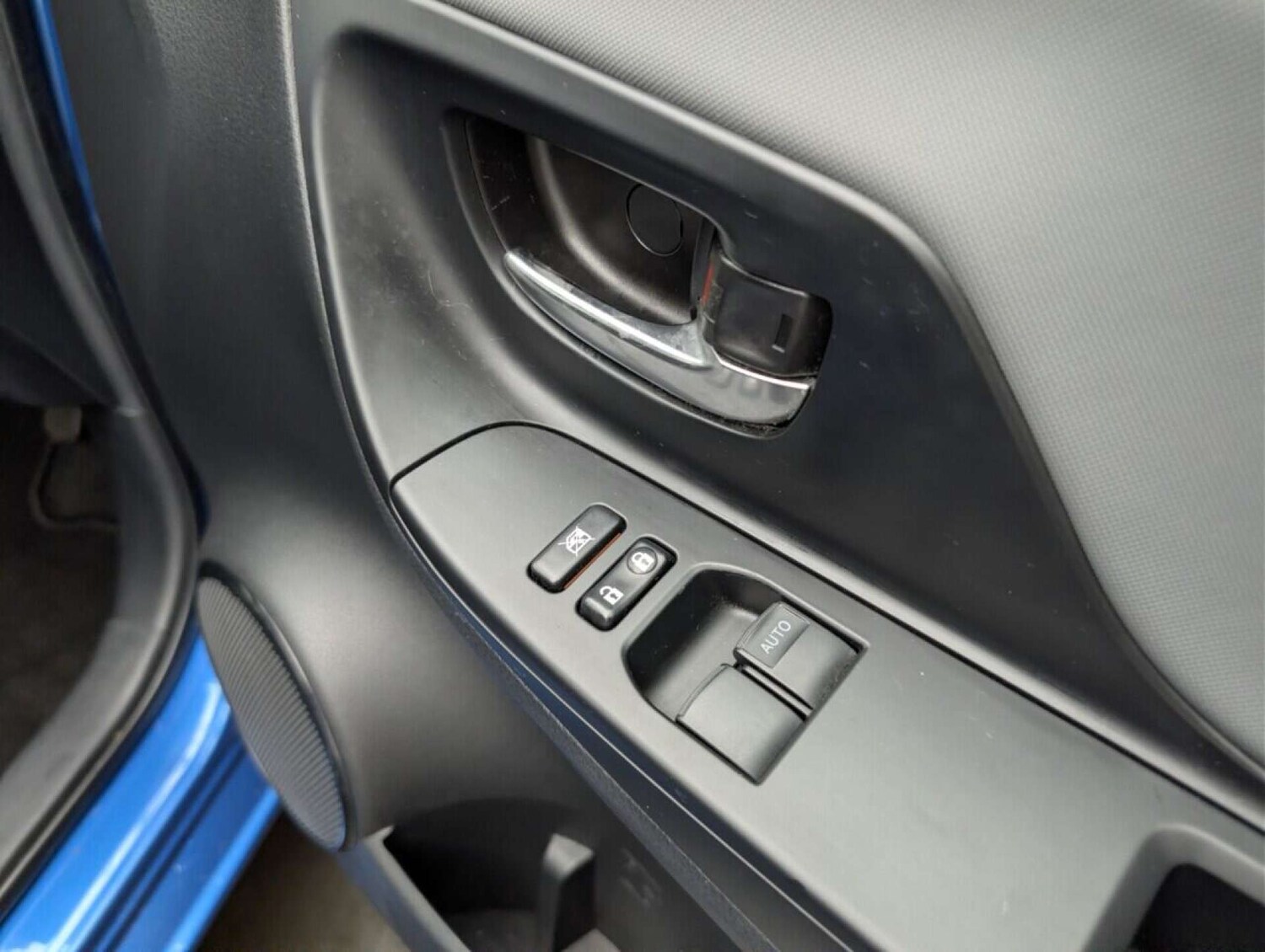 Used Toyota Yaris 2016 for sale - 77714016: Photo 20