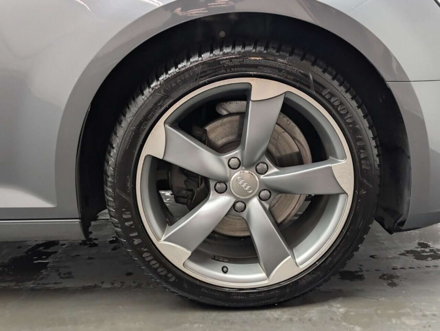 Used Audi A4 2019 for sale - 77713108: Photo 10