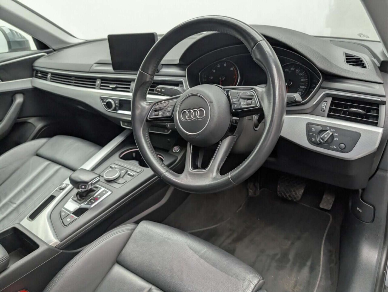 Used Audi A4 2019 for sale - 77713108: Photo 11