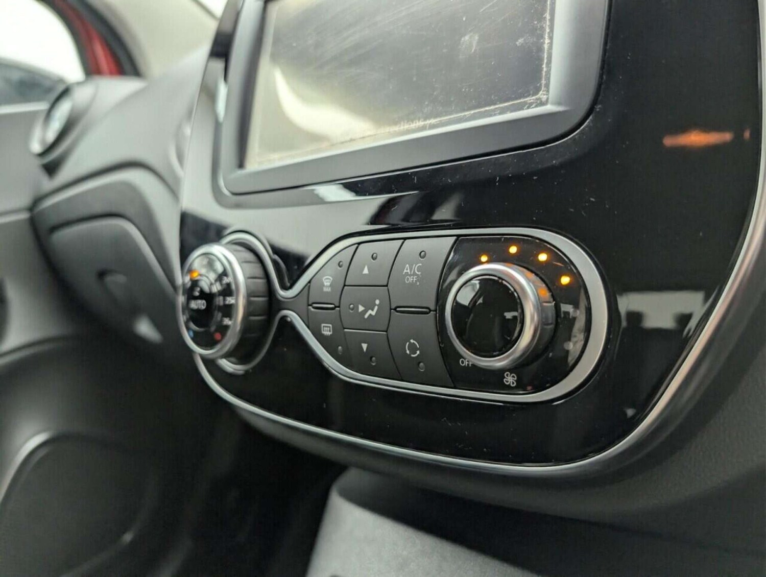 Used Renault Captur 2018 for sale - 77714048: Photo 16