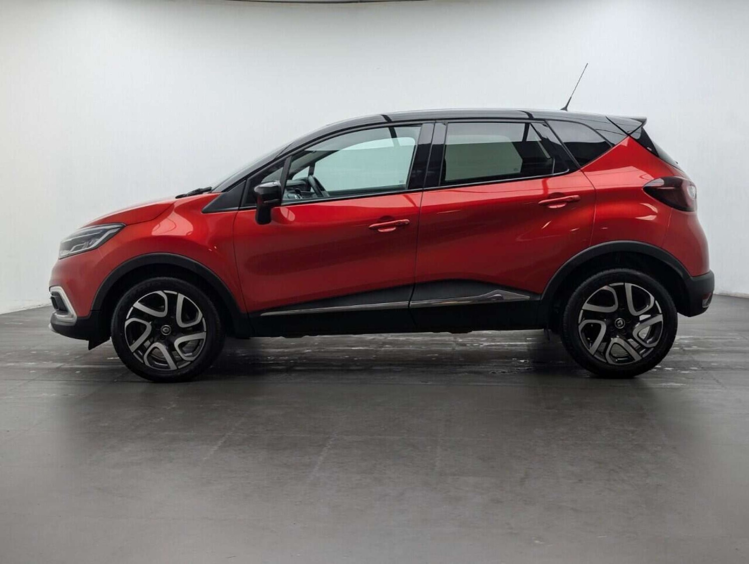 Used Renault Captur 2018 for sale - 77714048: Photo 5