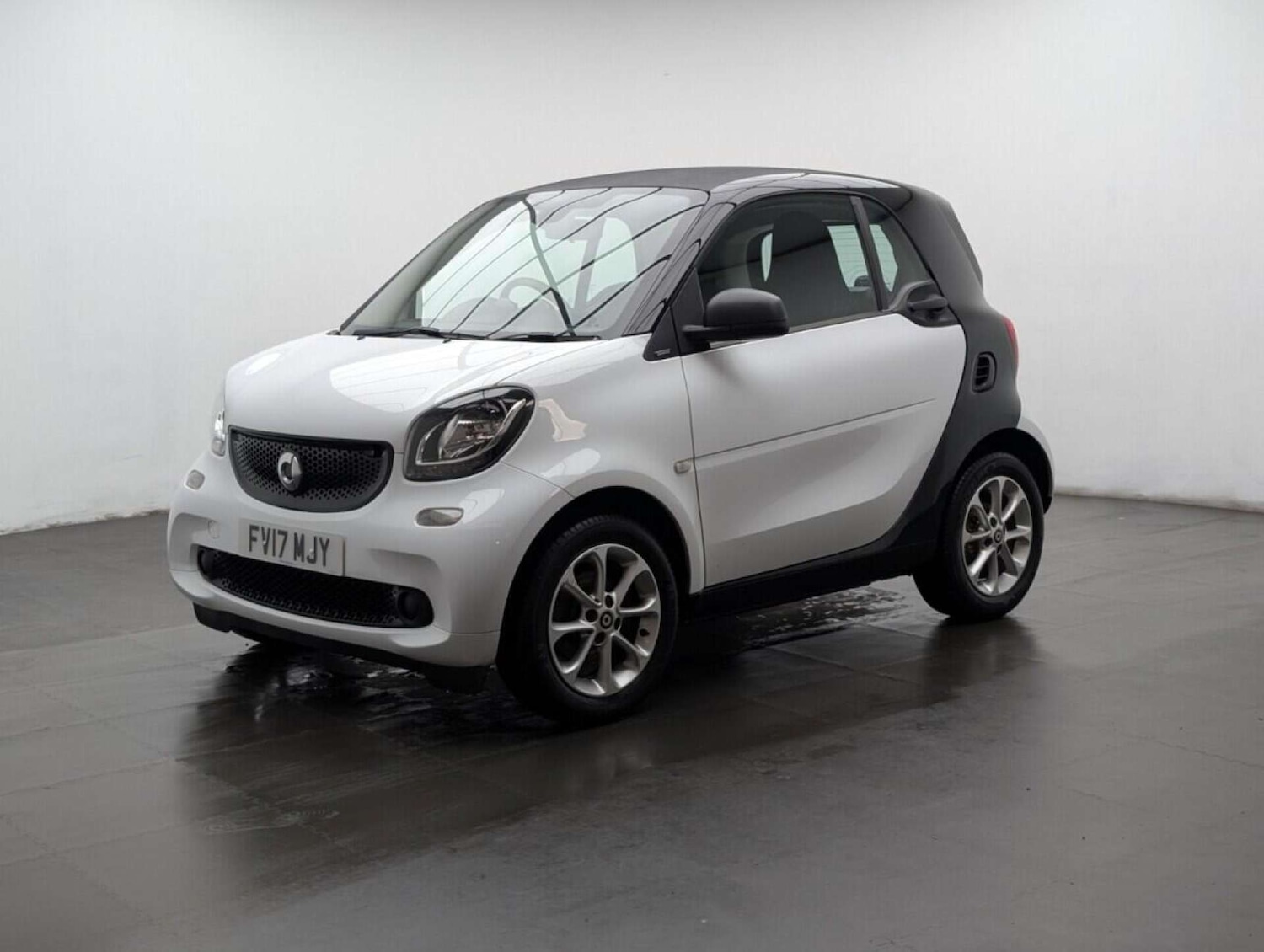 Used smart fortwo 2017 for sale - 77713129: Photo 4