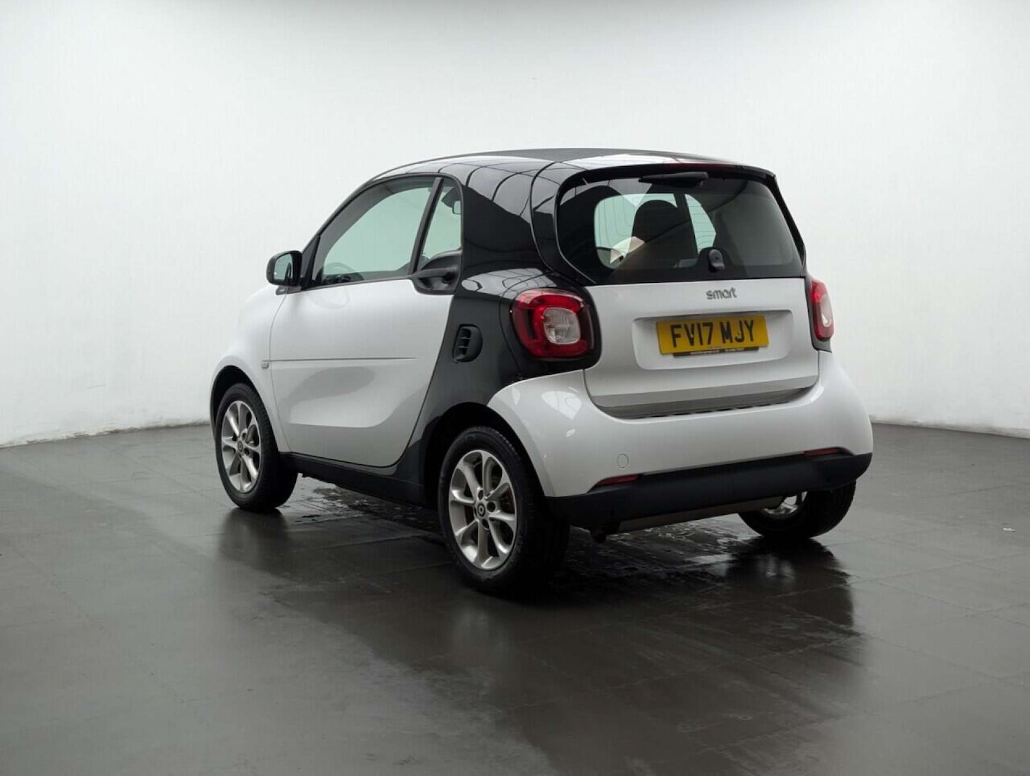 Used smart fortwo 2017 for sale - 77713129: Photo 6