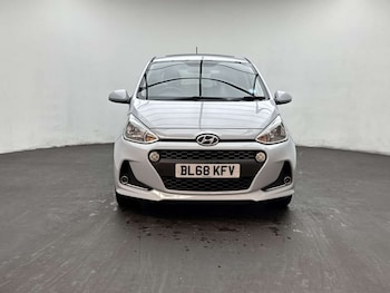 Used Hyundai i10 2018 for sale - 79346234: Photo