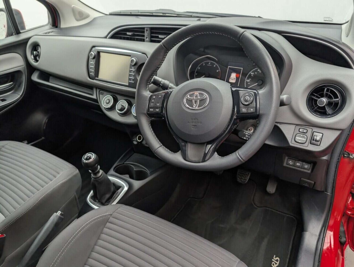 Used Toyota Yaris 2019 for sale - 77793051: Photo 11