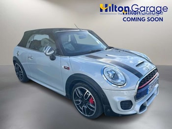 Used MINI Convertible 2017 for sale - 77880549: Photo