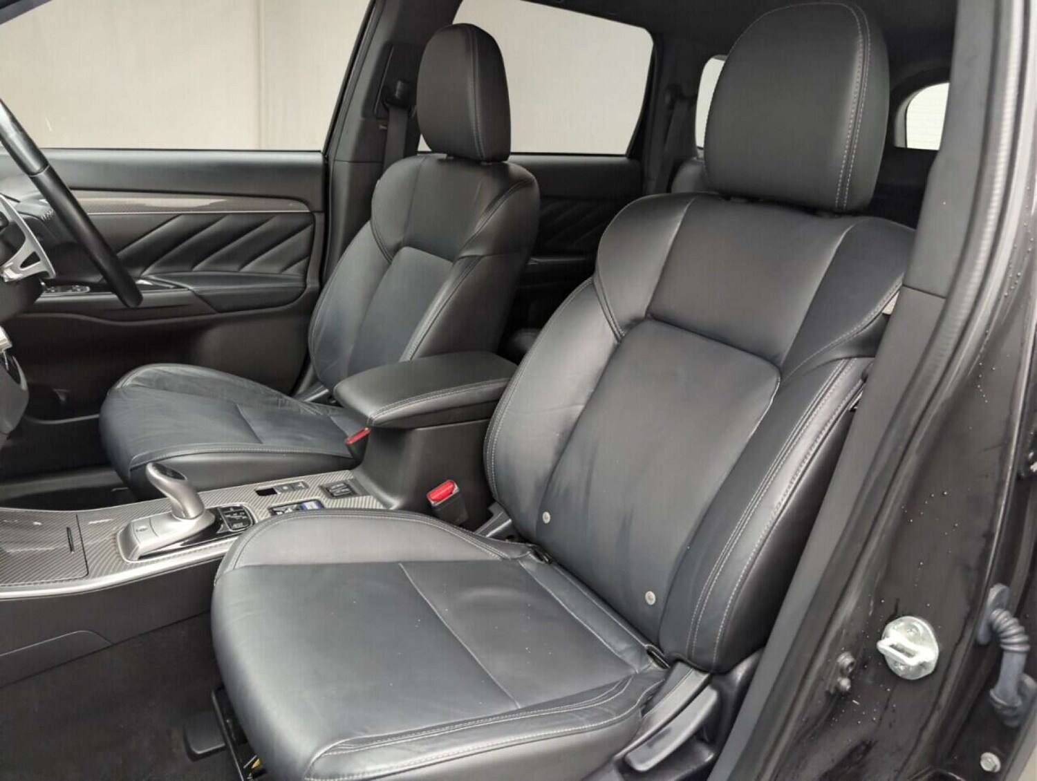 Used Mitsubishi Outlander 2020 for sale - 77713177: Photo 28