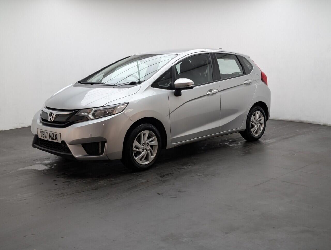 Used Honda Jazz 2017 for sale - 76550798: Photo 14