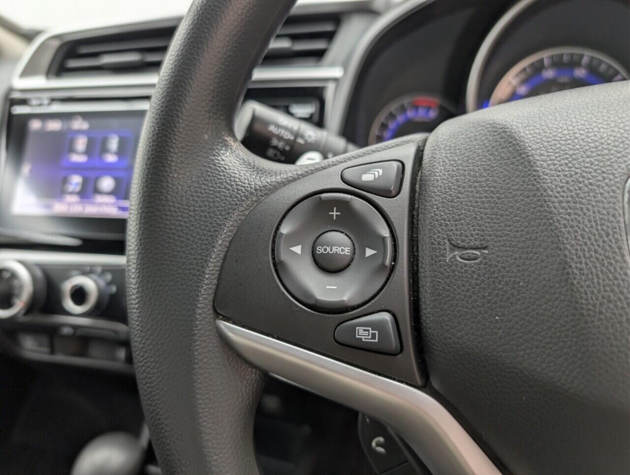 Used Honda Jazz 2017 for sale - 76550798: Photo 28