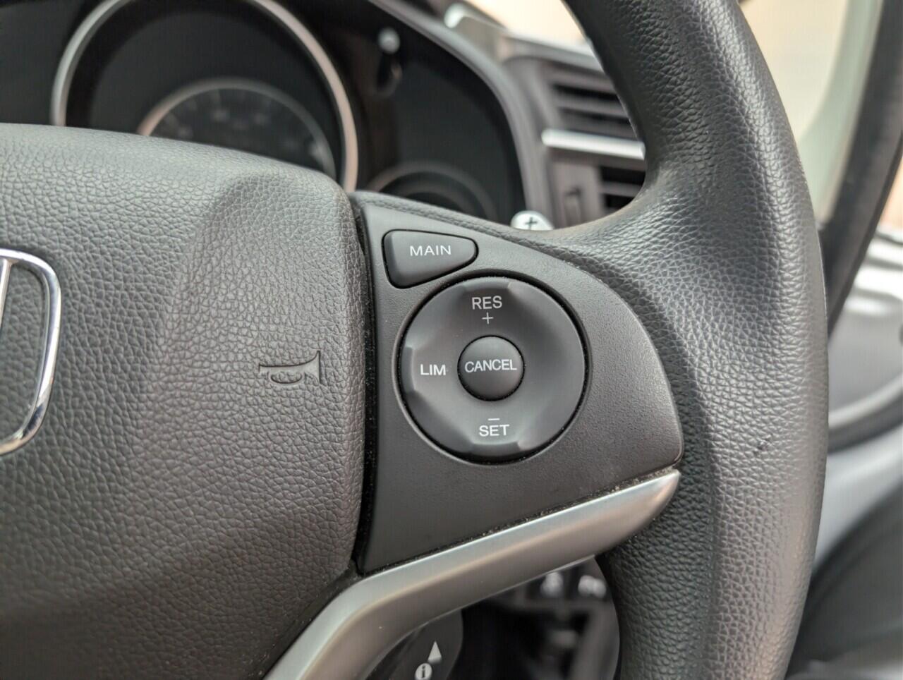 Used Honda Jazz 2017 for sale - 76550798: Photo 29