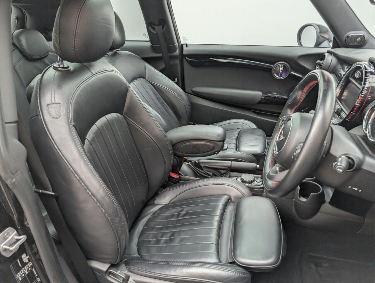 Used MINI Hatch 2017 for sale - 76561123: Photo 11