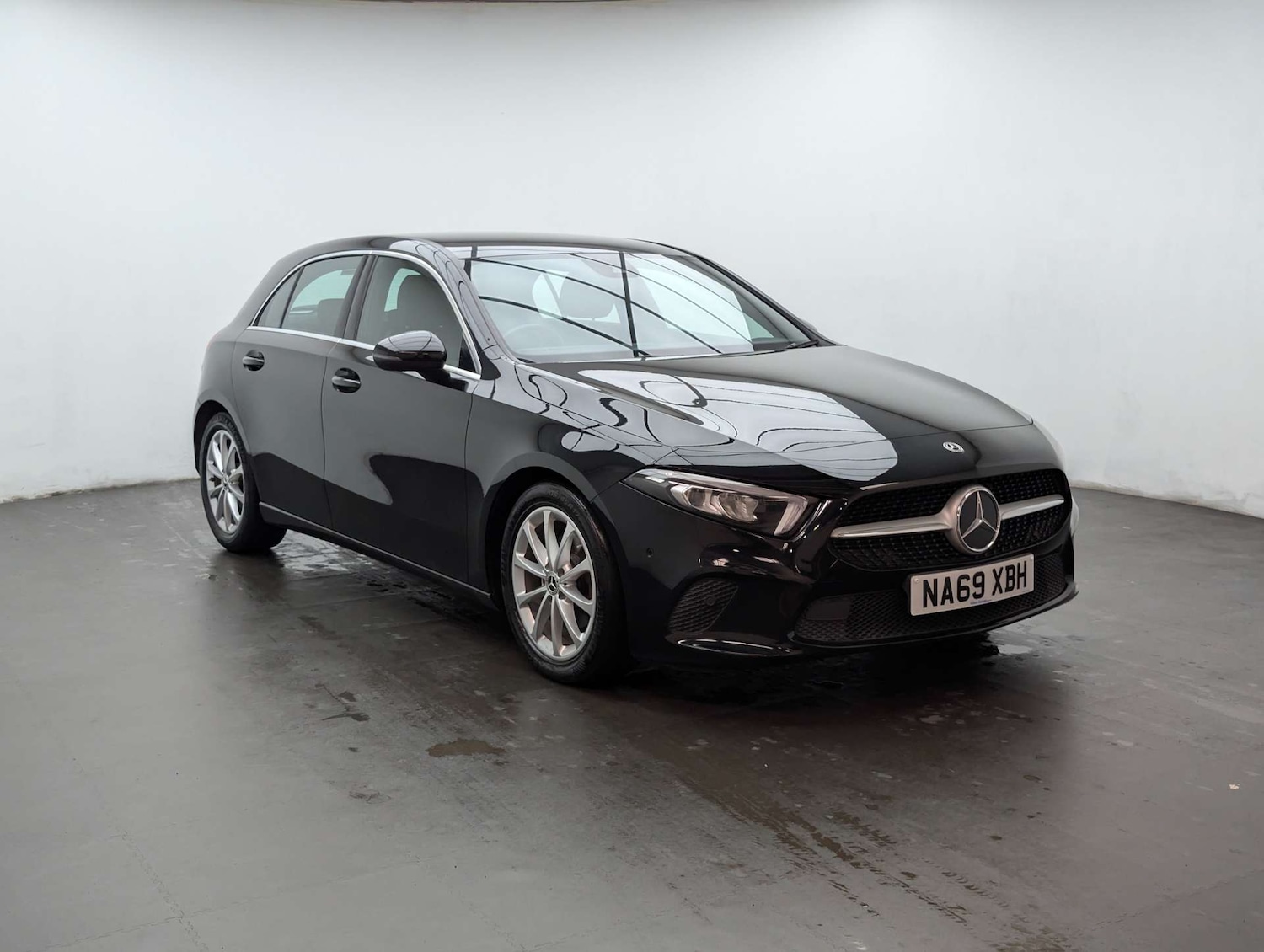 Used Mercedes-Benz A-Class 2019 for sale - 77980254: Photo 2