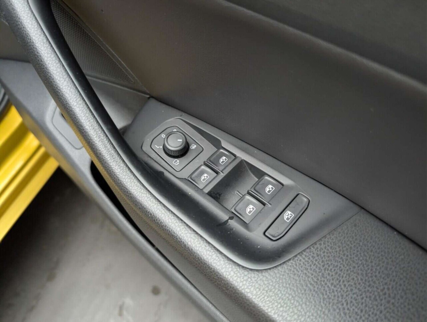 Used Volkswagen Arteon 2017 for sale - 77765800: Photo 20