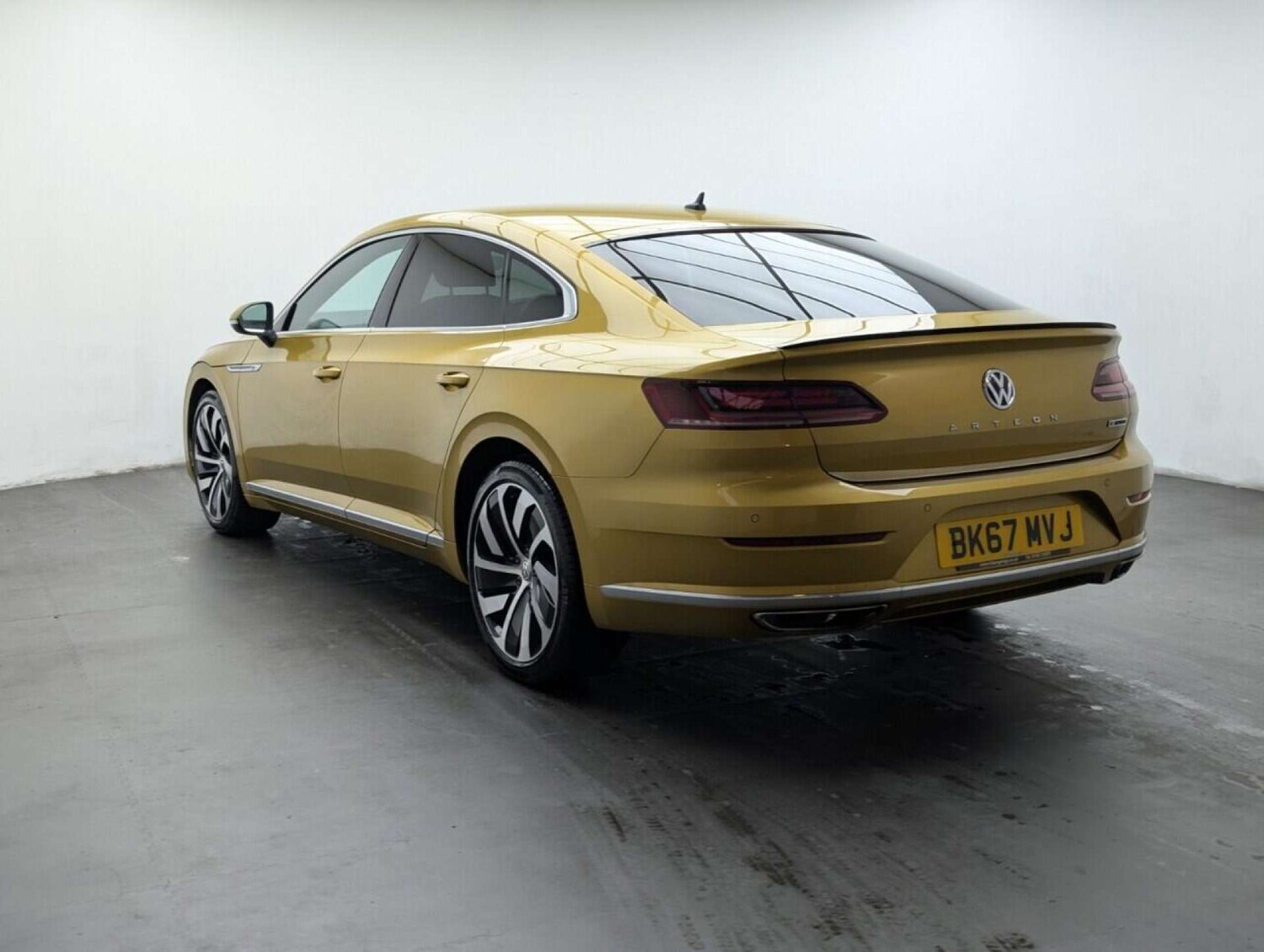 Used Volkswagen Arteon 2017 for sale - 77765800: Photo 6