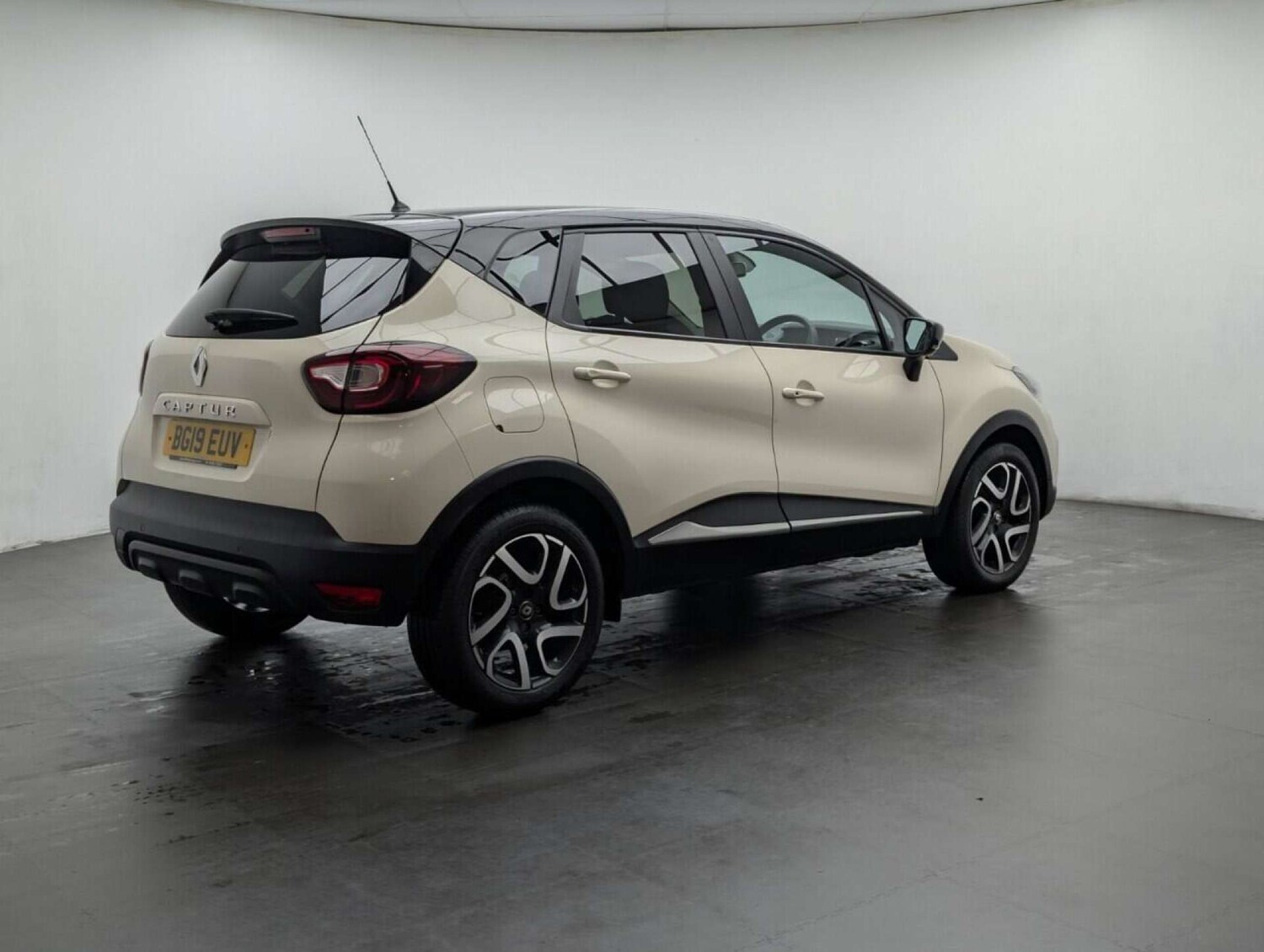 Used Renault Captur 2019 for sale - 77714323: Photo 8