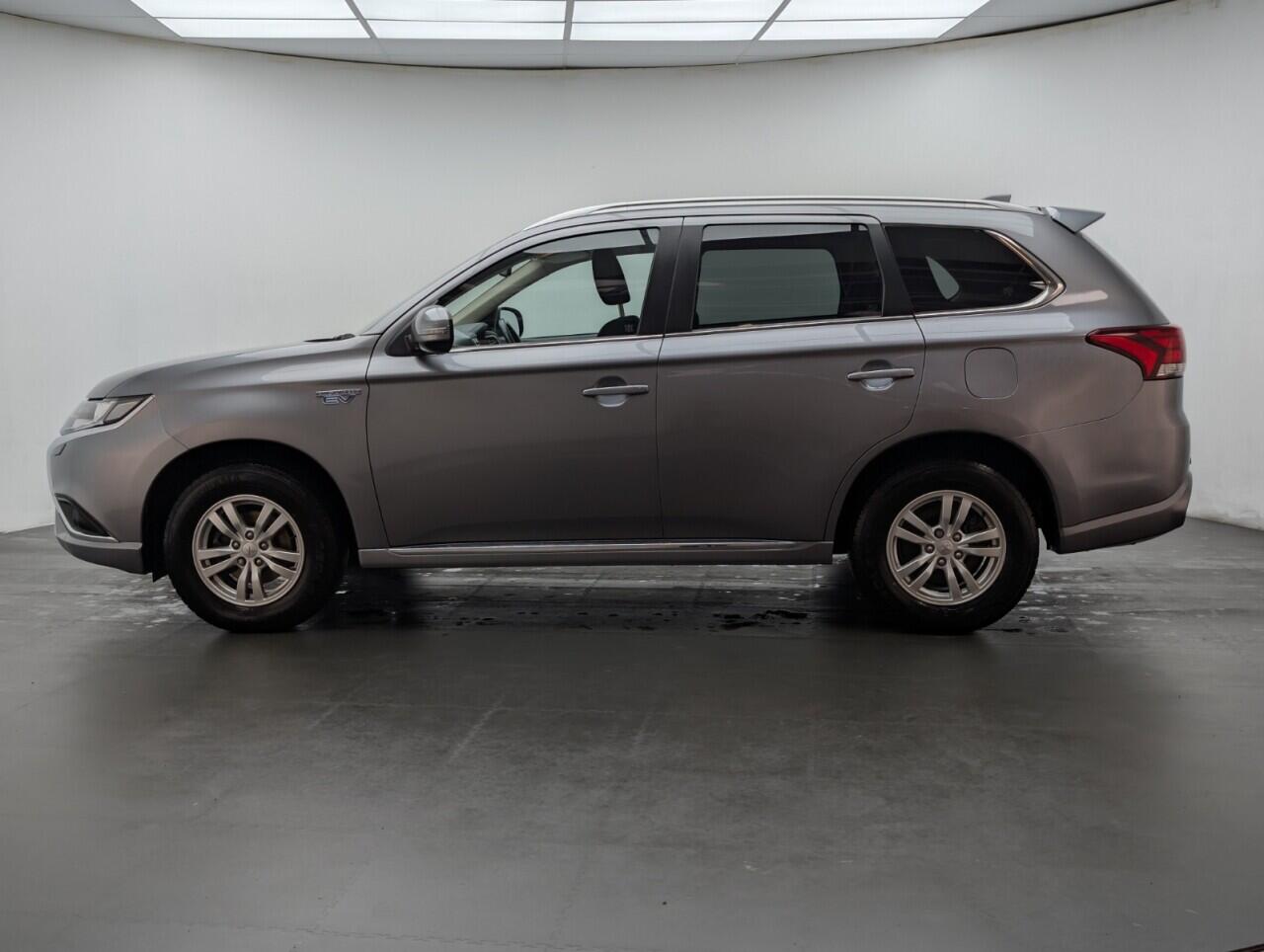 Used Mitsubishi Outlander 2021 for sale - 76899699: Photo 5