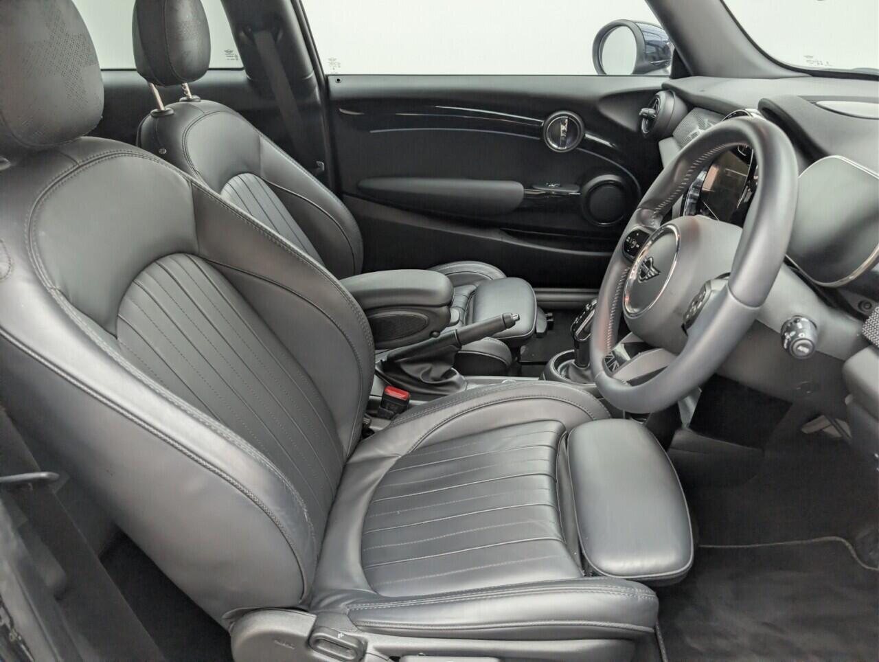 Used MINI Hatch 2023 for sale - 76645319: Photo 12