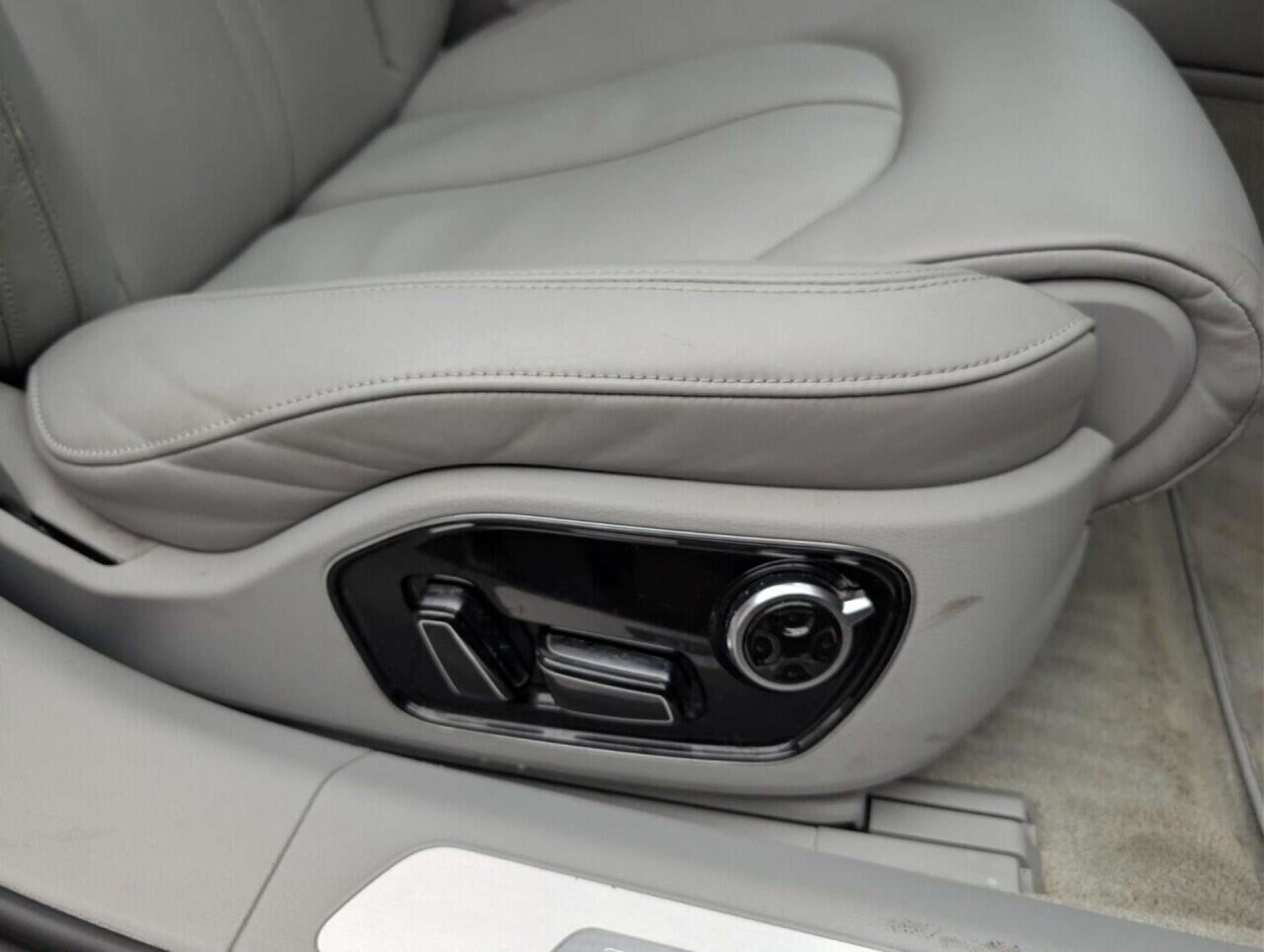 Used Audi A8 2016 for sale - 77713971: Photo 19