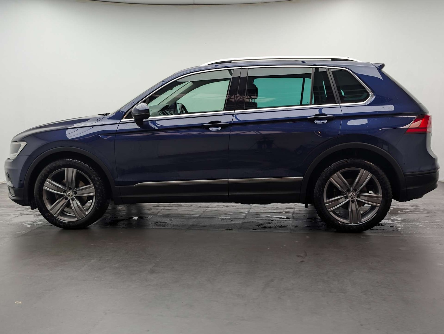Used Volkswagen Tiguan 2019 for sale - 77780947: Photo 16