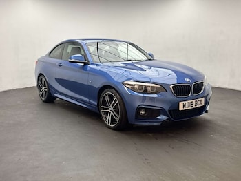 Used BMW 2 Series 2018 for sale - 79301118: Photo