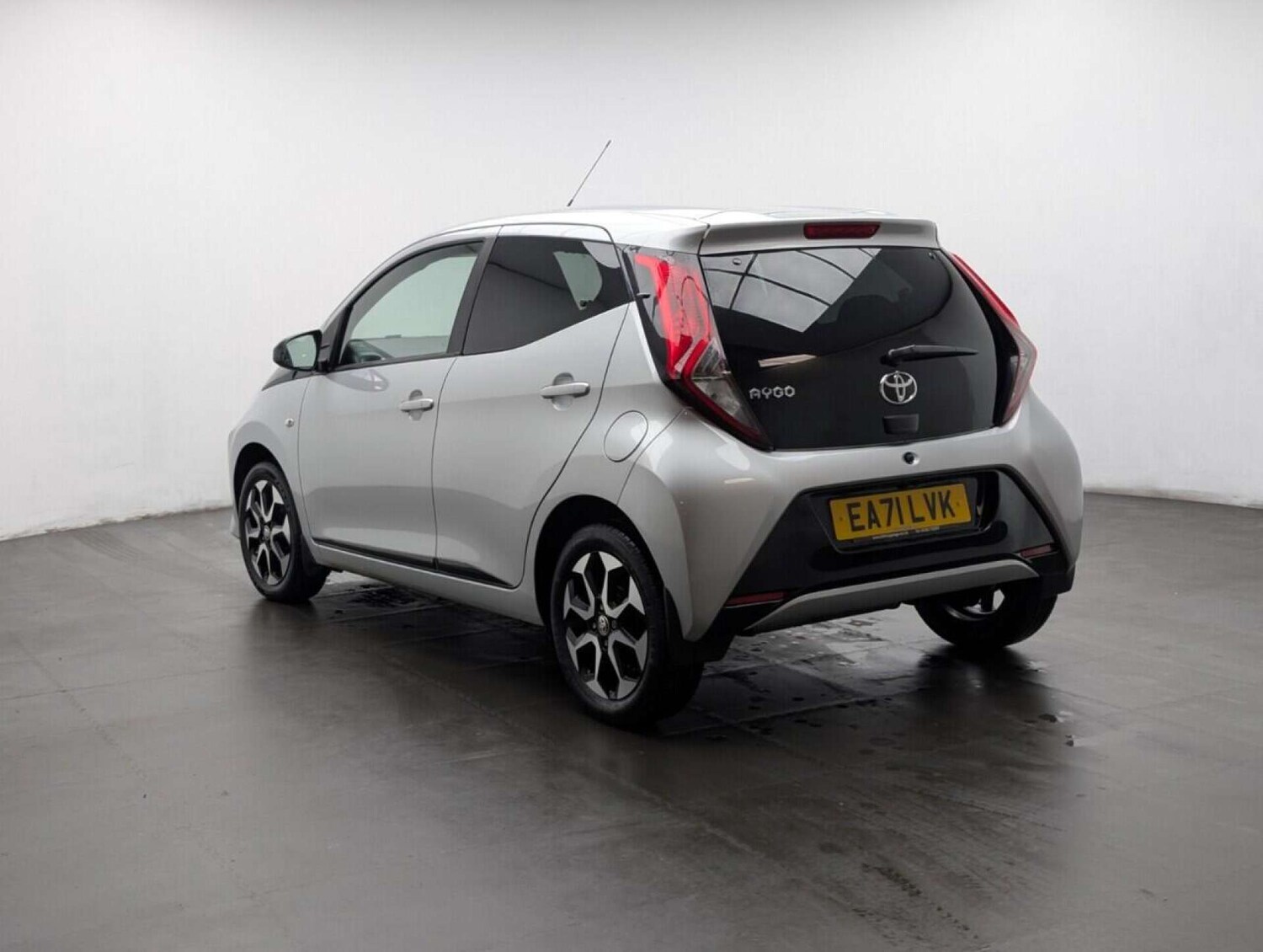 Used Toyota AYGO 2021 for sale - 77713680: Photo 6