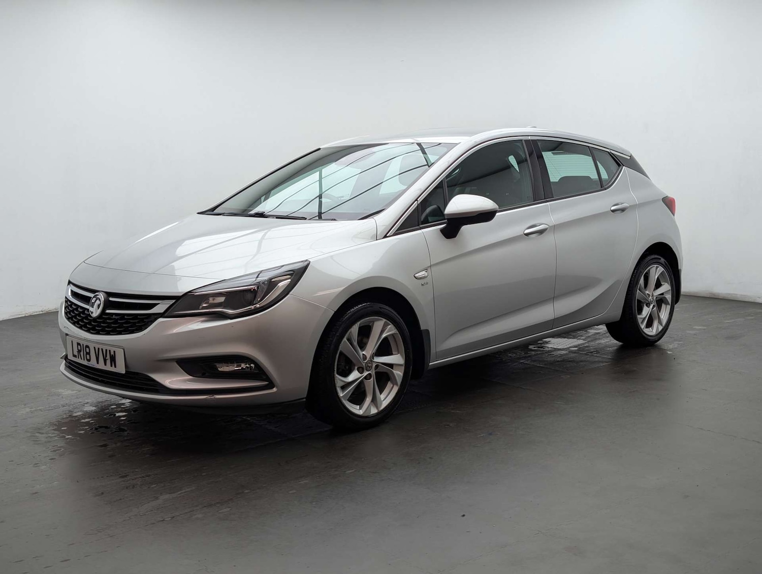 Used Vauxhall Astra 2018 for sale - 78078339: Photo 10