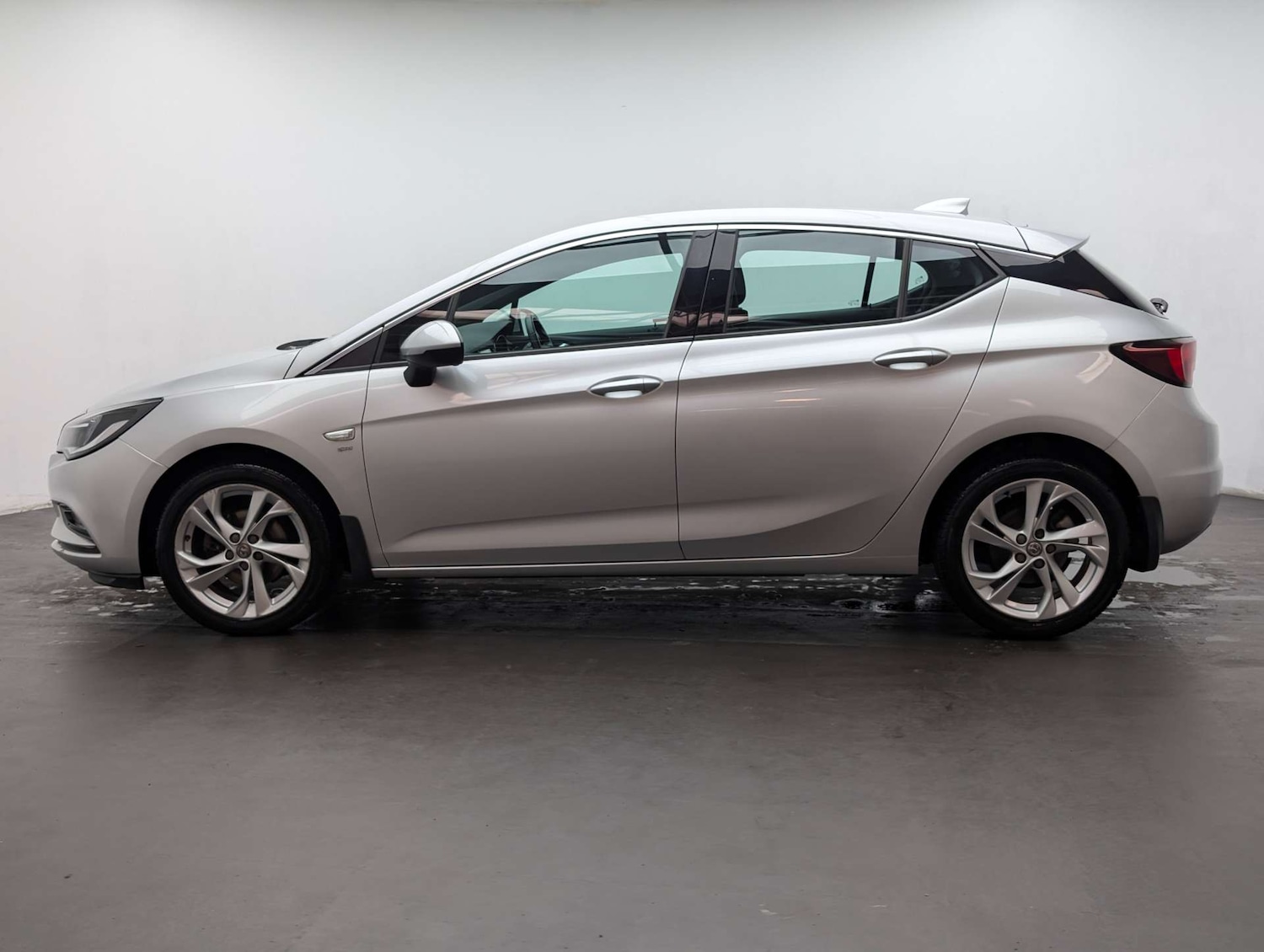 Used Vauxhall Astra 2018 for sale - 78078339: Photo 7