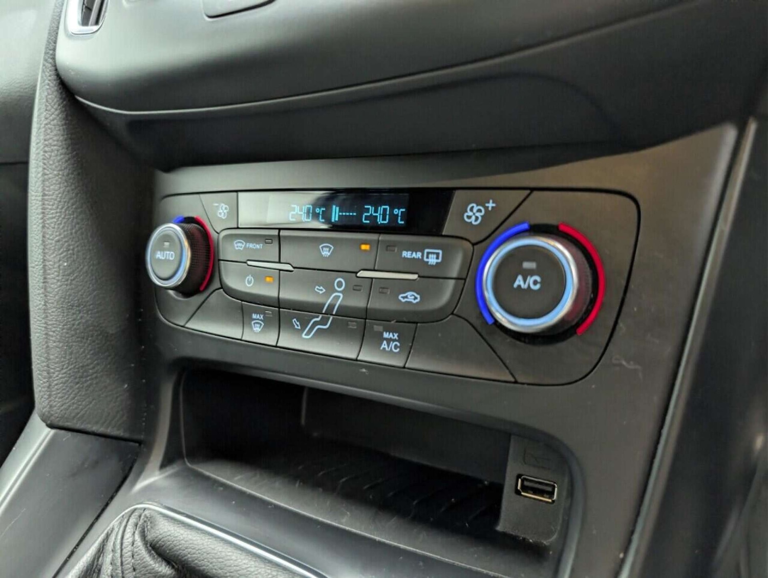 Used Ford Focus 2017 for sale - 77713888: Photo 15