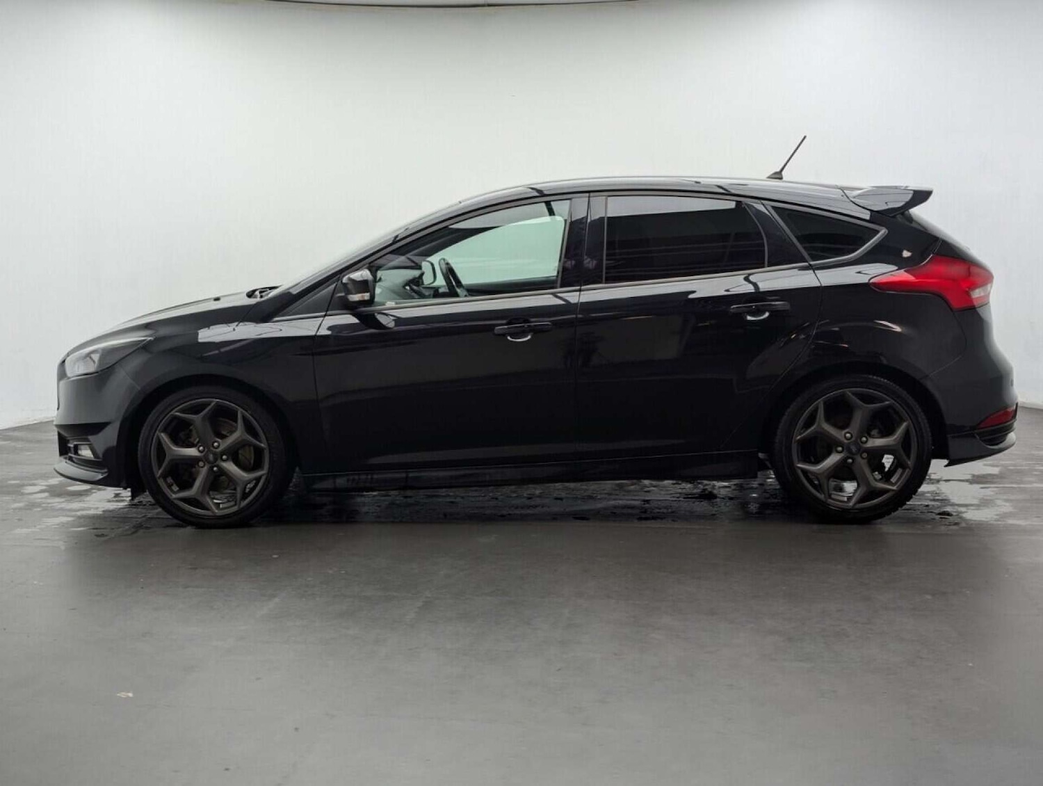 Used Ford Focus 2017 for sale - 77713888: Photo 5