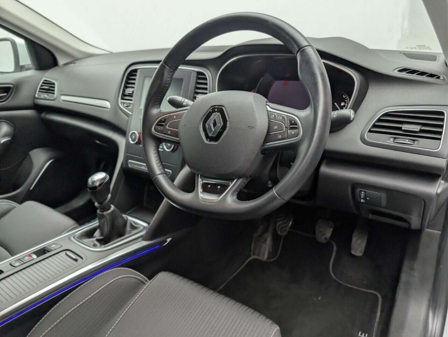 Used Renault Megane 2019 for sale - 77714942: Photo 11